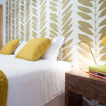 Modern In Center Apartment Coimbra