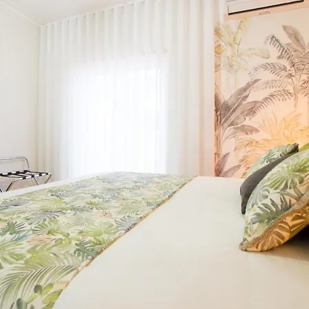 Modern In Center Apartment Coimbra