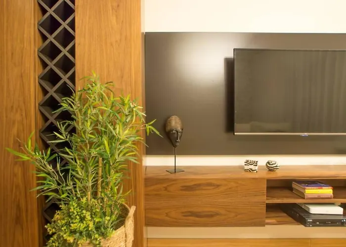 Modern In Center Коимбра